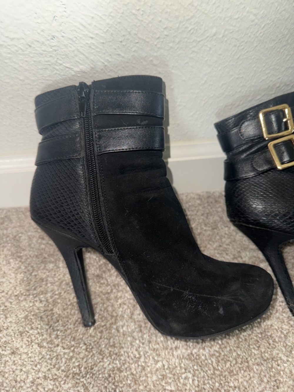 Madeline Stuart Black Suede & Leather Ankle Booties with Gold Buckles 5.5 - Picture 2 of 3